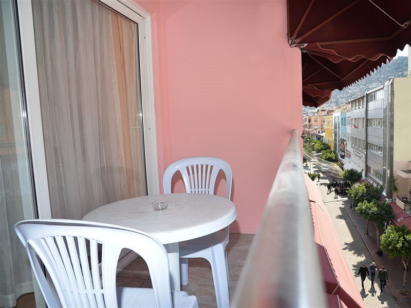 Melodycityhotel Аланя Екстериор снимка